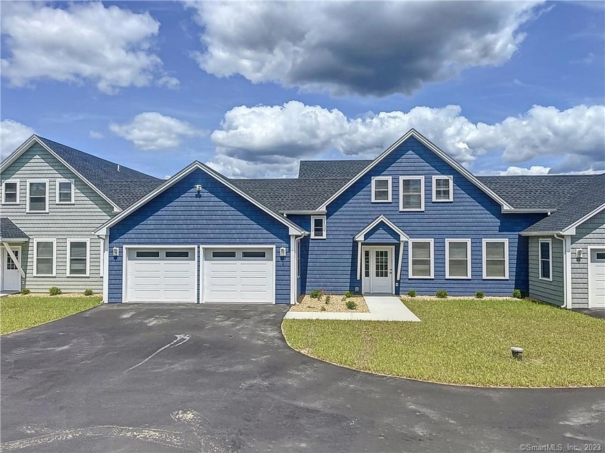 116 Old Colchester Rd unit 2, Salem, CT 06420 - photo 1