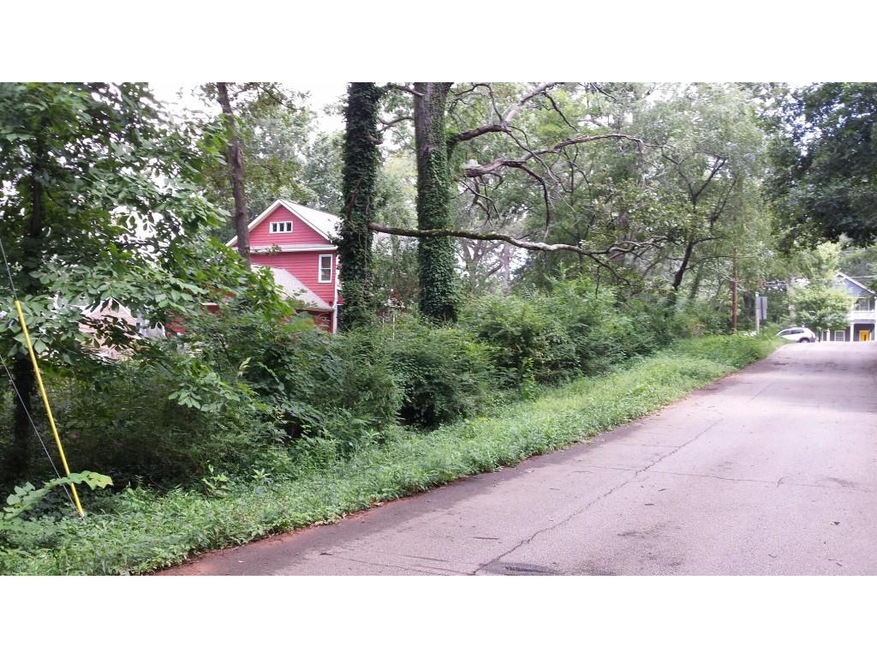 View of 3073 Alston from back to front on White Oa