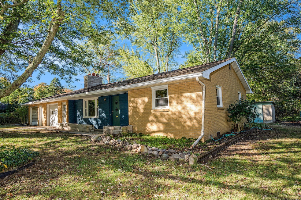 Under Contract $199,999 • Co-Listing Agent