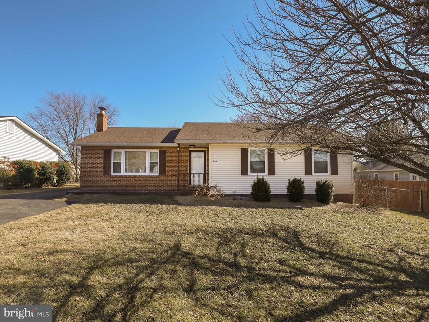 304 Chinkapin Dr, Stephens City, VA 22655 - photo 1