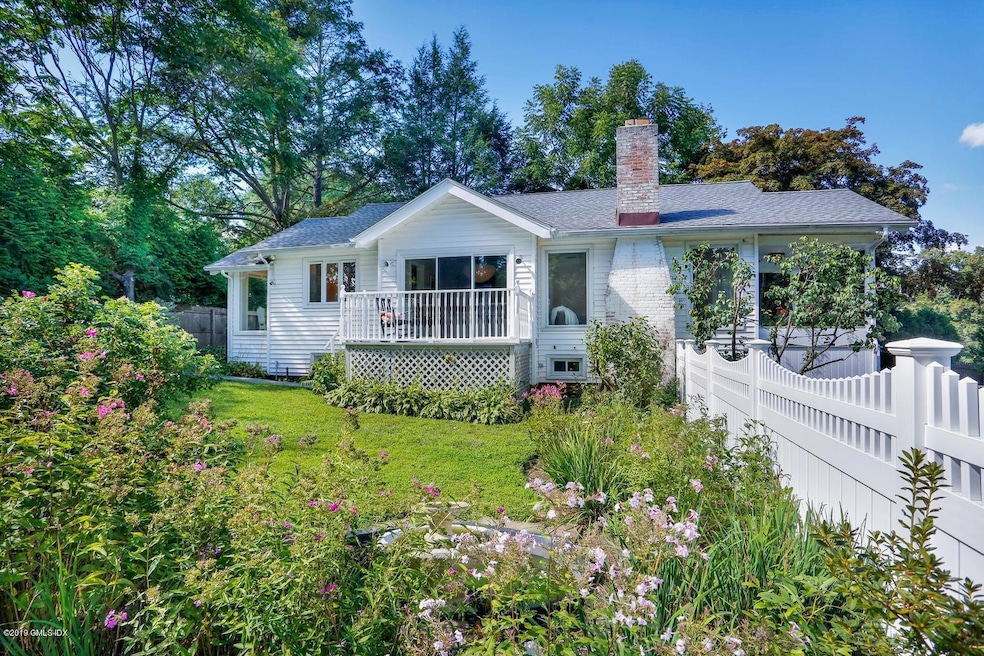 1015 North St, Greenwich, CT 06831 - photo 1