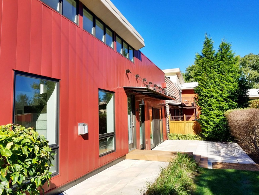 13595 Red Arrow Hwy unit 12, Harbert, MI 49115 - photo 1