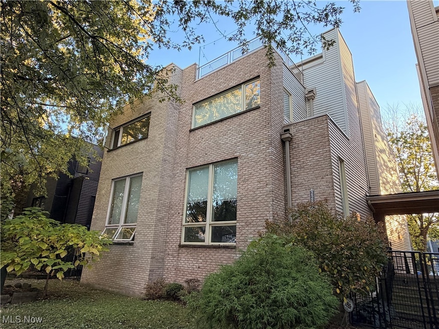 2282 W 5th St, Cleveland, OH 44113 - photo 1