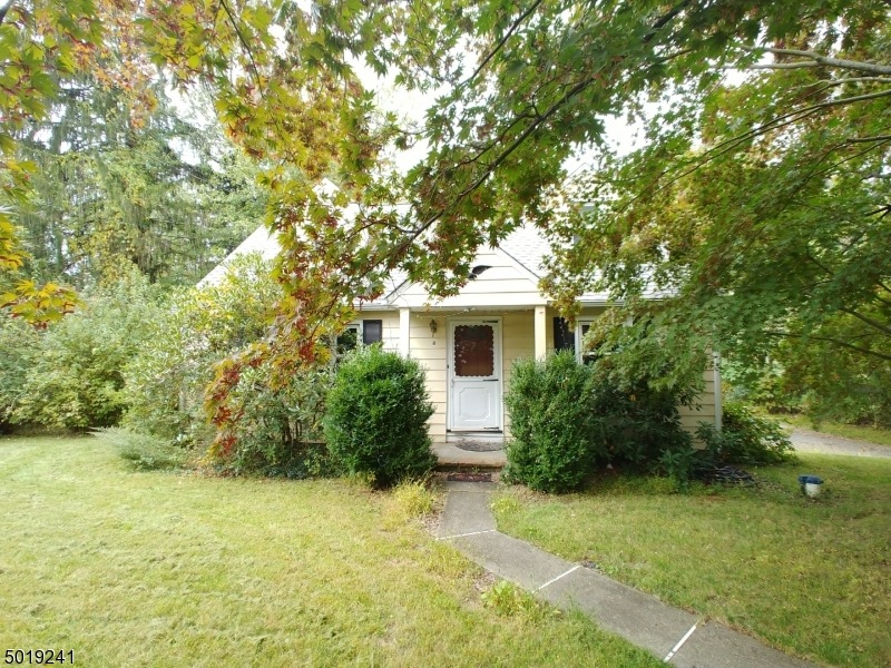 8 Linda Ln, Newton, NJ 07860 - photo 1