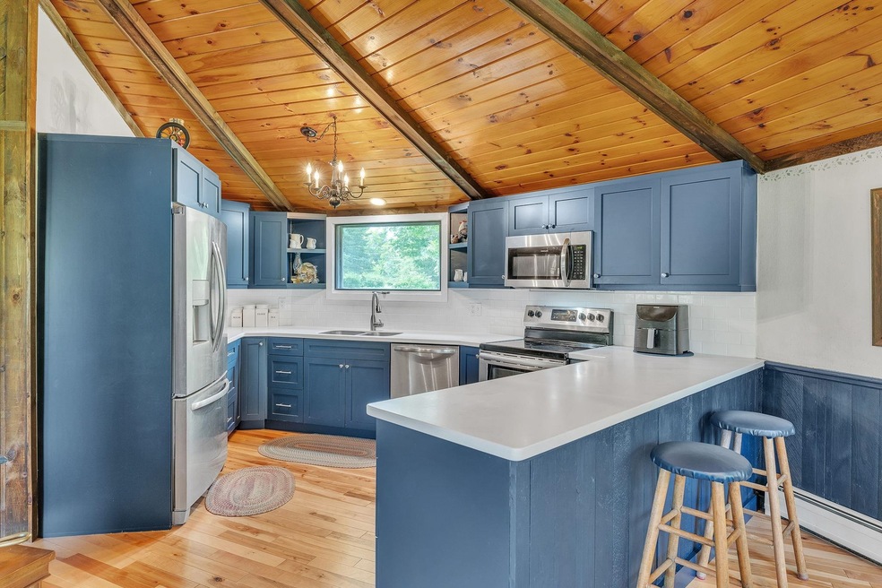 1450 Shaw Mansion Rd, Waterbury Center, VT 05677 - photo 1