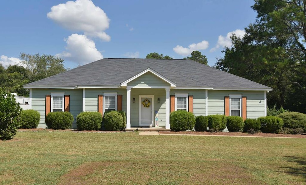 182 Marlow Ln, Albany, GA 31721 - photo 1