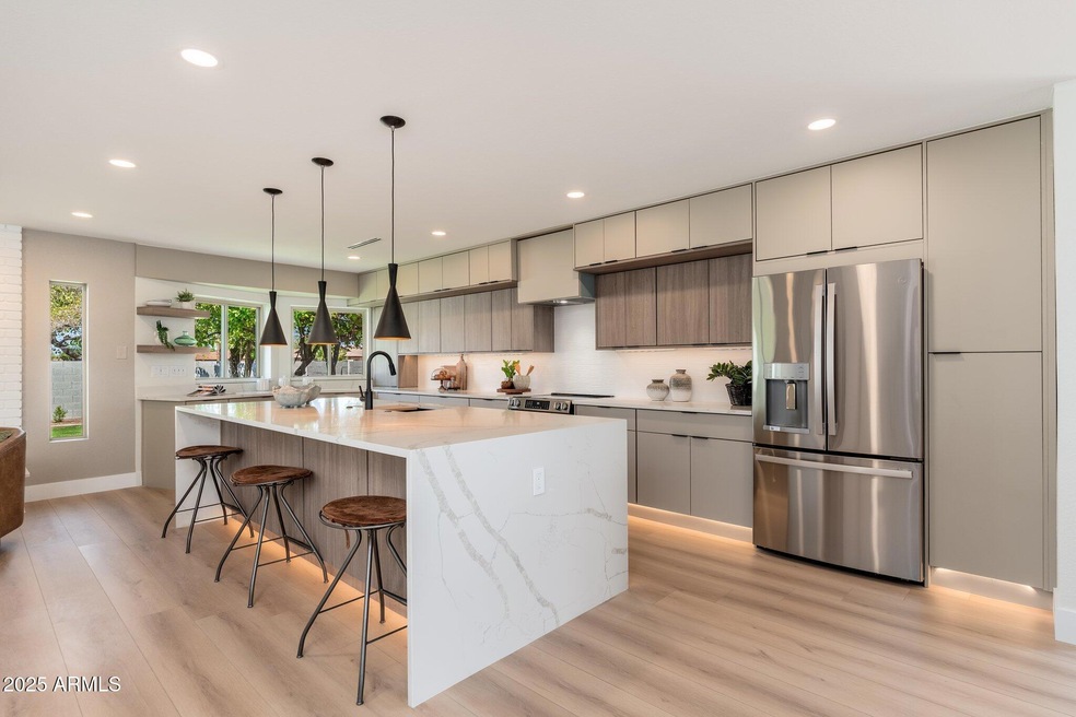 2178 E La Jolla Dr, 04-23 - 16