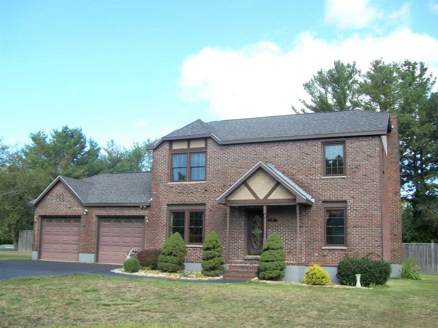 20 Riversedge Dr, Salem, NH 03079 - photo 1