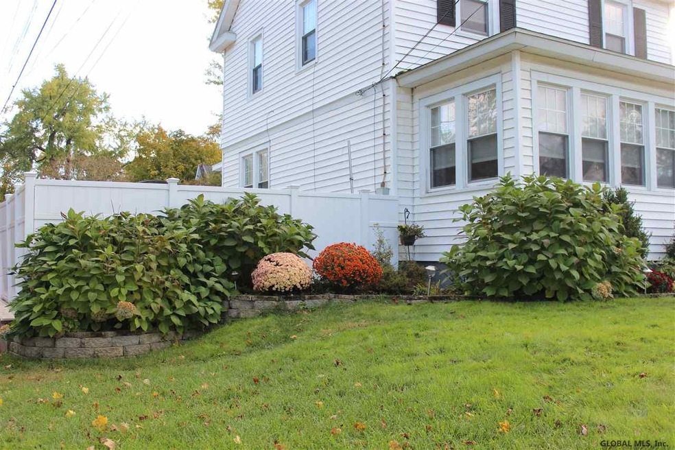 51 Meadowlawn Ave, Troy, NY 12180 - photo 1