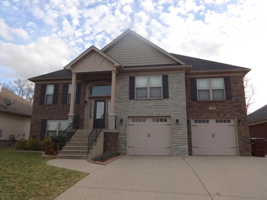 11704 Taylor Rae Dr, Louisville, KY 40229 - photo 1