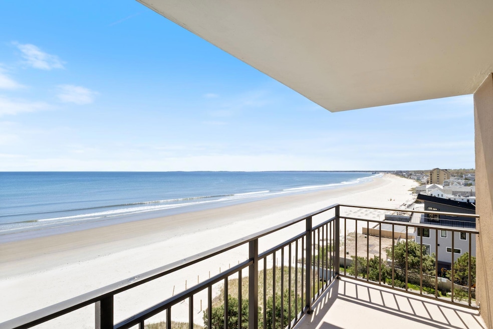 Sold $840,000 • Co-Listing Agent