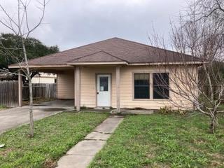 1808 N Mckinley St, Beeville, TX 78102 - photo 1
