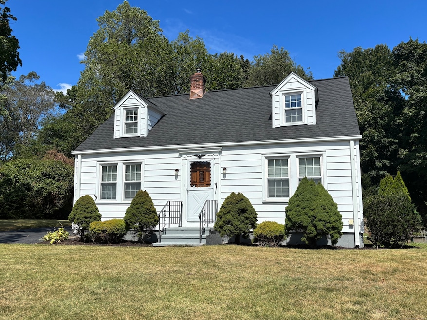 71 Daniel Rd, Hamden, CT 06517 - photo 1