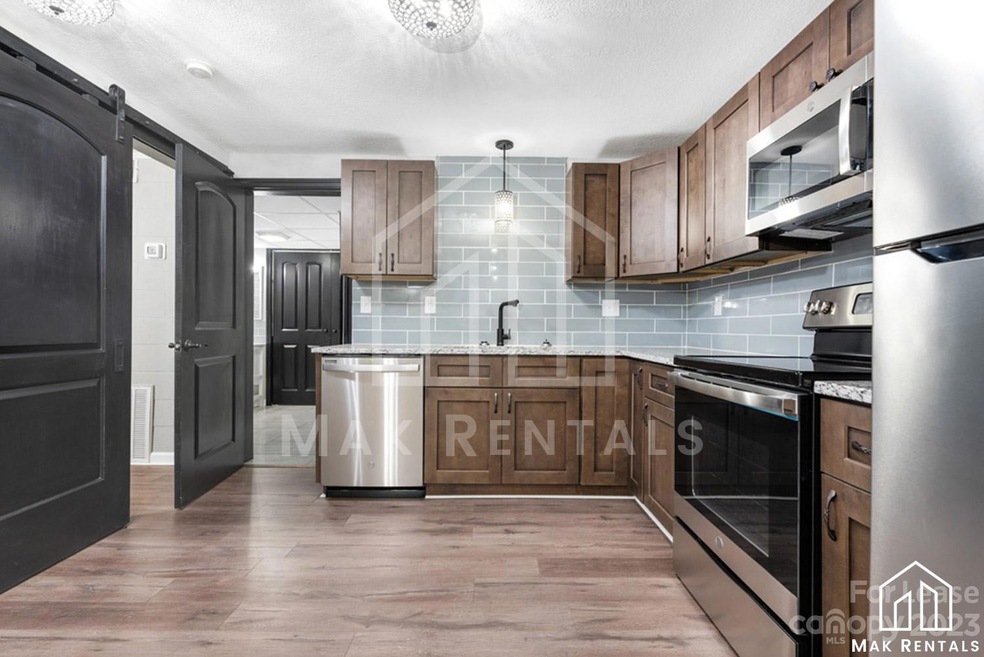 628 Mocksville Hwy, Statesville, NC 28625 - photo 1