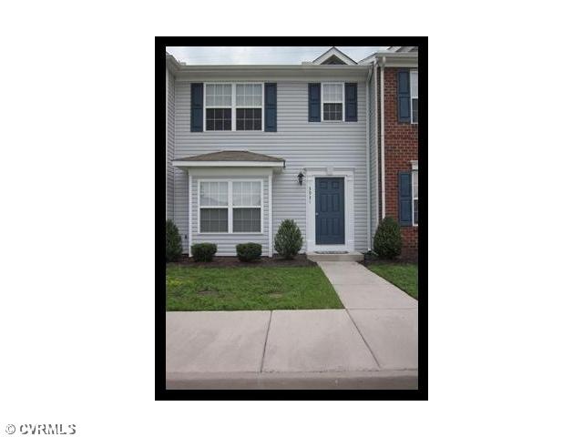 Exterior Front - Great townhome with hardwood florrs, freshly painted, and new appliances.