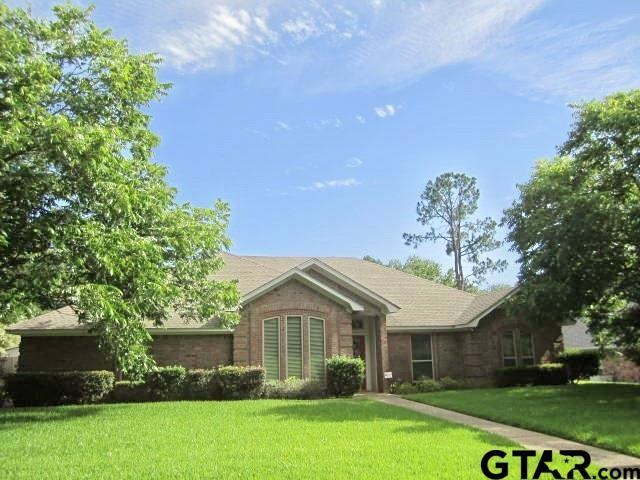 909 909 Beth, Tyler, TX 75703 - photo 1