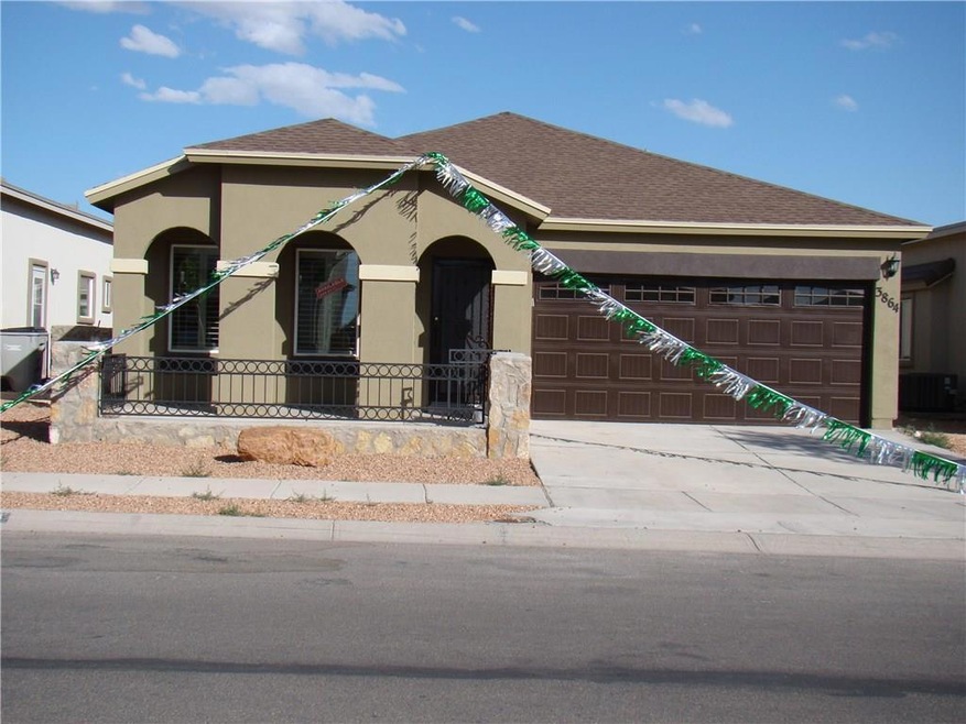 13952 Lago Claro Dr, Horizon City, TX 79928 - photo 1