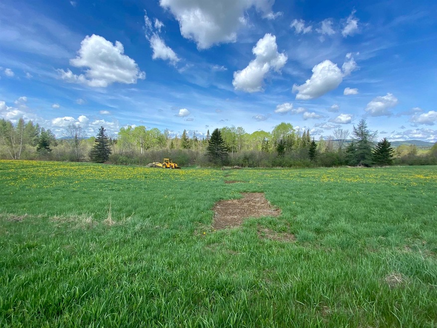 962 Golf Links Rd, Colebrook, NH 03576 - photo 1