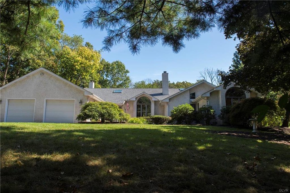 726 Furnace St, Emmaus, PA 18049 - photo 1