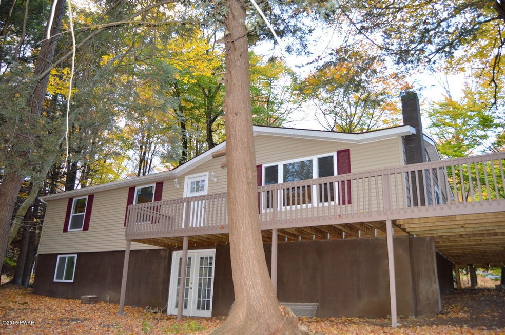 1009 Red Hawk Dr, Lake Ariel, PA 18436 - photo 1