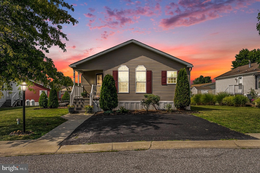 304 Winterset Rd, Garnet Valley, PA 19060 - photo 1