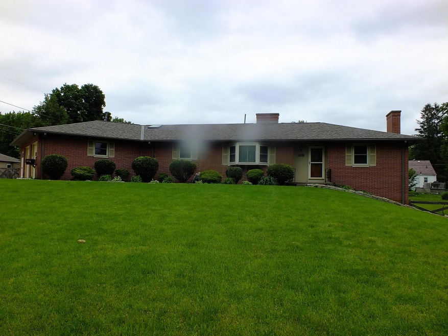 EXTERIOR FRONT OF HOME