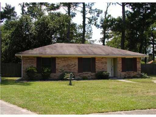 349 Maple Leaf Cir, Slidell, LA 70458 - photo 1