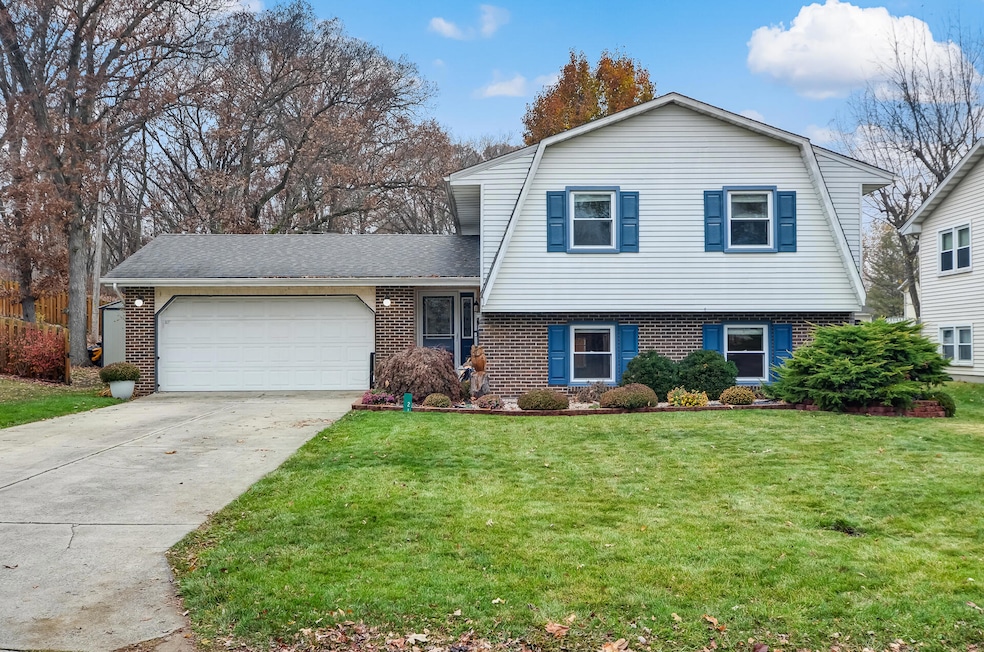 21 Marvin Gardens Ave, Hebron, IN 46341 - photo 1