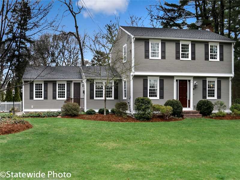 12 Old Chimney Rd, Barrington, RI 02806 - photo 1