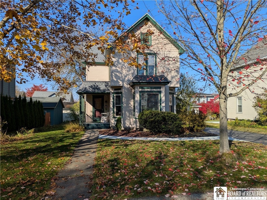 33 Maple St, Bemus Point, NY 14712 - photo 1