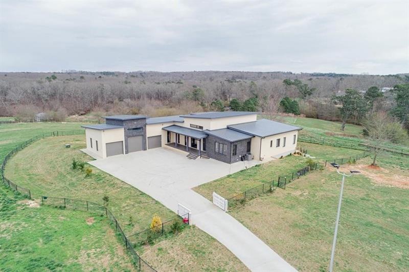 1161 Dee Kennedy Rd, Auburn, GA 30011 - photo 1