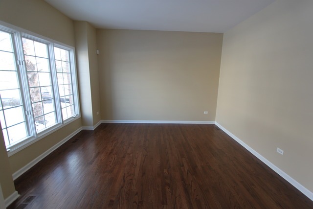 2275 Fox Boro Ln, Naperville, IL 60564 - photo 1