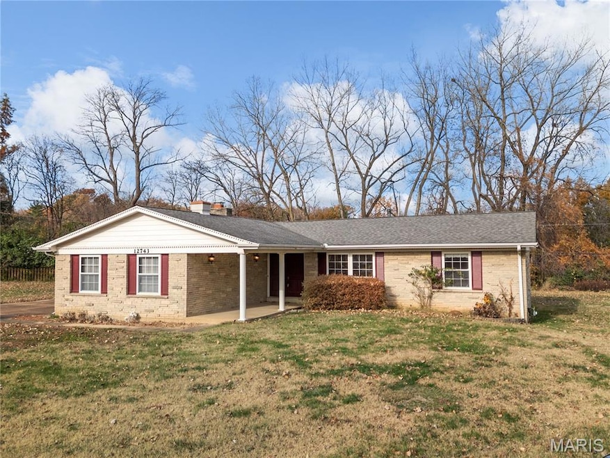 12743 Redfox Ct, Maryland Heights, MO 63043 - photo 1