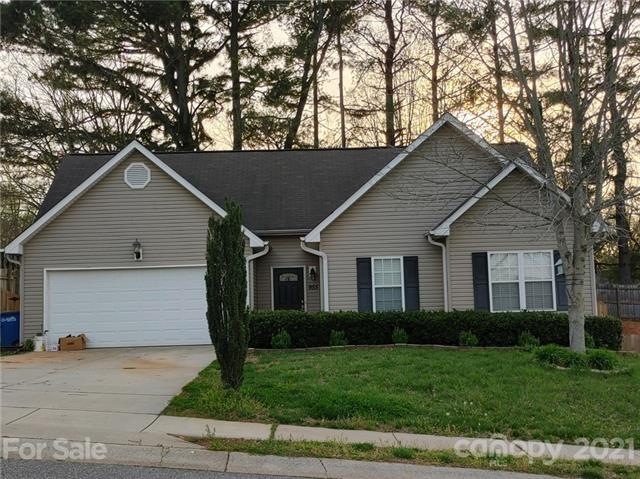 955 Ashland Ave, Statesville, NC 28677 - photo 1