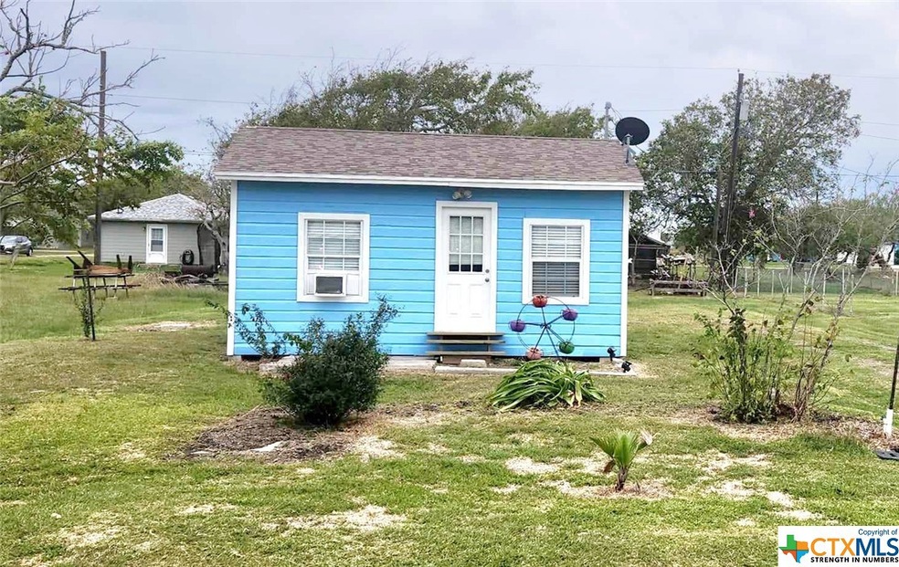 206 Main St, Tivoli, TX 77990 MLS 528769