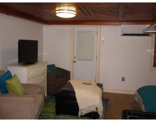 17 Cleveland Place unit B, Boston, MA 02113 - photo 1