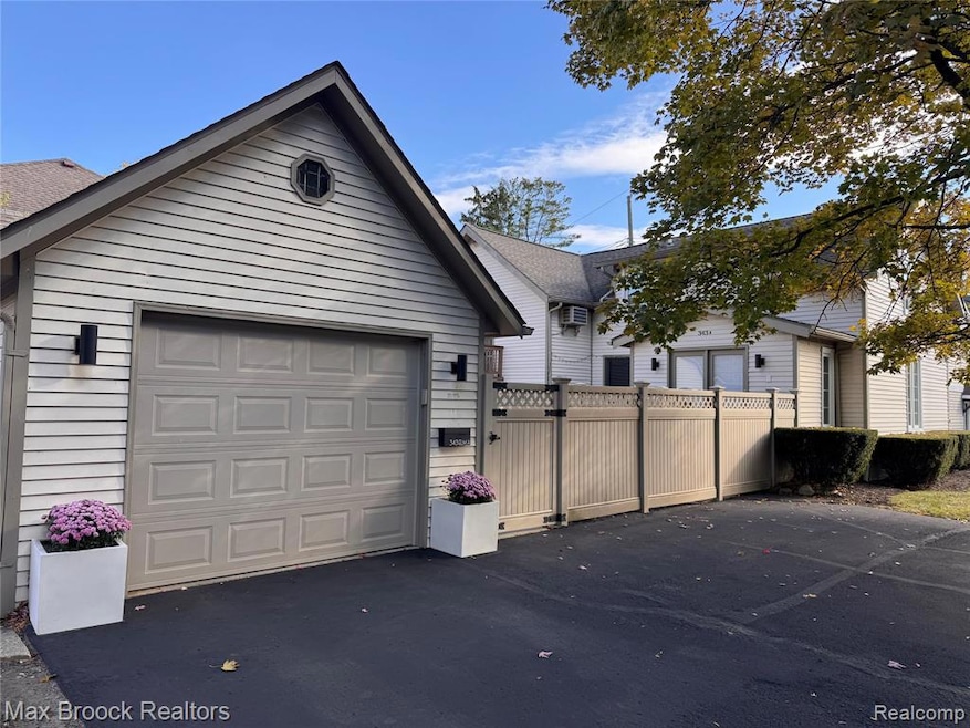 343 Elm St unit A, Birmingham, MI 48009 - photo 1