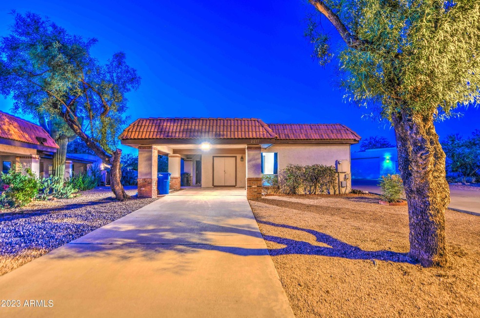 2611 N Doral Cir, Mesa, AZ 85215 - photo 1