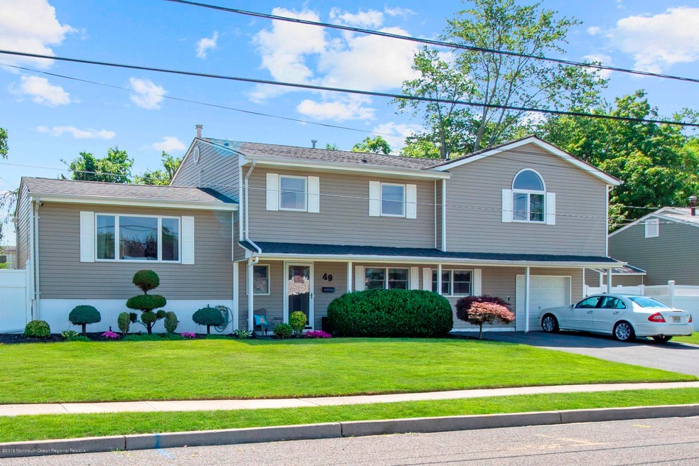 49 Creighton Cir, Old Bridge, NJ 08857 - photo 1