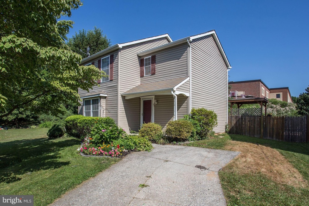 911 Slash Pine Ct, Sykesville, MD 21784 - photo 1