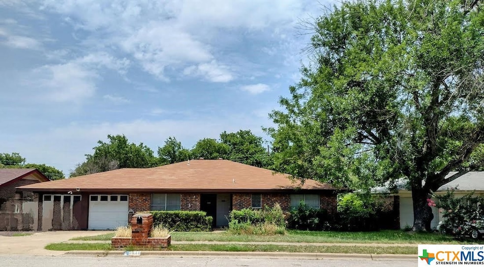 1111 Pecan Ave, Copperas Cove, TX 76522 - photo 1