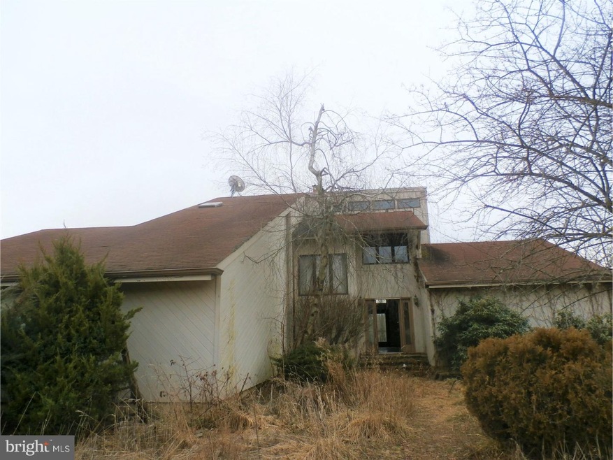 291 Twin Oaks Dr, Perkasie, PA 18944 - photo 1