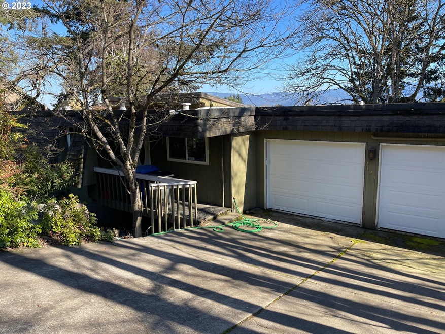 2023 Stonecrest Dr, Eugene, OR 97401 - photo 1