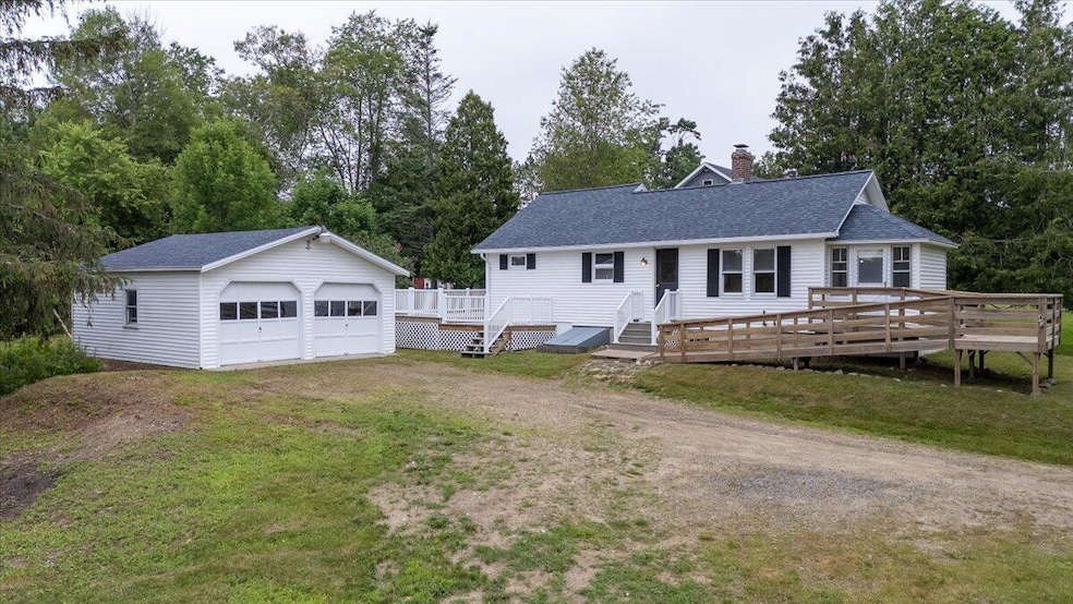 1069 River Ave, Gardiner, ME 04345 - photo 1