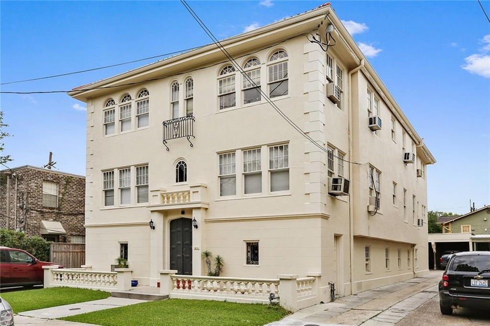 806 Audubon St unit E, New Orleans, LA 70118 - photo 1