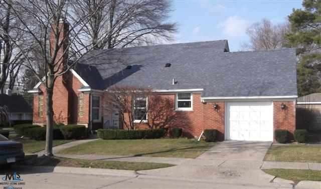 230 Ridgemont Rd, Grosse Pointe Farms, MI 48236 - photo 1