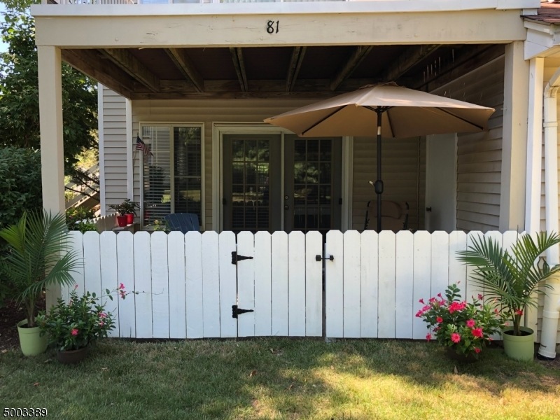 81 Sage Ct, Bedminster, NJ 07921 - photo 1