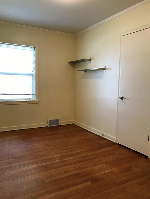 18344 Dundee Ave, Homewood, IL 60430 - photo 1