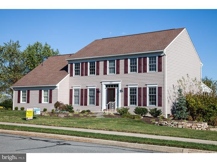 607 Sycamore Rd, Mohnton, PA 19540 - photo 1