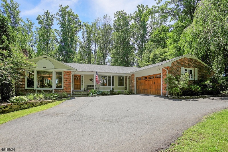 37 Lindabury Ave, Bernardsville, NJ 07924 - photo 1